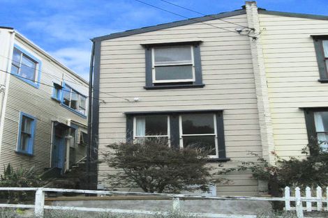 Photo of property in 30 Edinburgh Terrace, Berhampore, Wellington, 6023