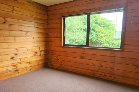 Photo of property in 2/25 Garelja Road, Henderson, Auckland, 0612
