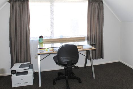 Photo of property in 576 Main Street, Palmerston North, 4410