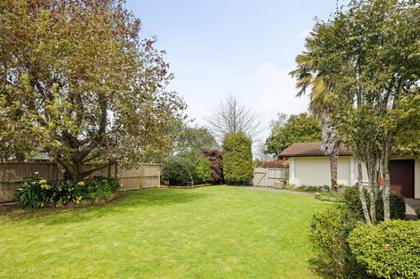 Photo of property in 251 Shakespeare Street, Leamington, Cambridge, 3432