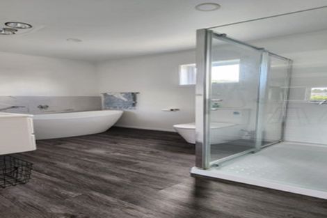 Photo of property in 18 Walsh Street, Forest Lake, Hamilton, 3200