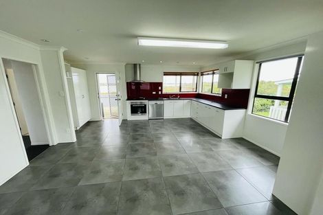Photo of property in 17 Montego Place, Weymouth, Auckland, 2103
