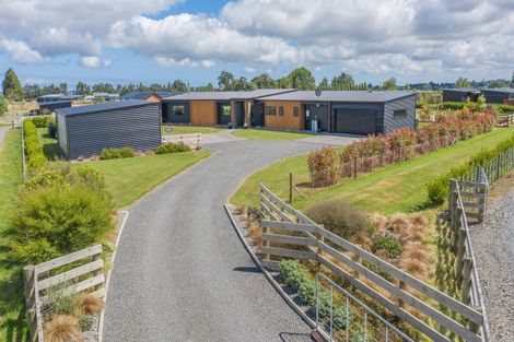 Photo of property in 152 Gladstone Road, Levin, 5571