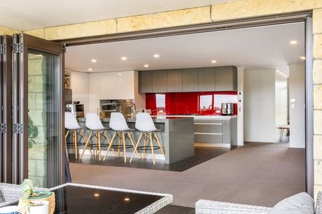 Photo of property in 48 Travers Road, Te Kauwhata, 3782