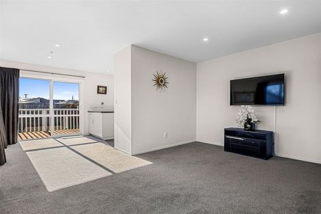 Photo of property in 23 Bideford Place, Dallington, Christchurch, 8061