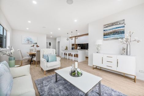 Photo of property in 5 Aklander Rise, Flat Bush, Auckland, 2019