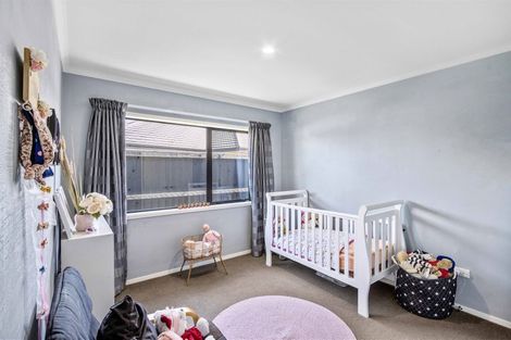 Photo of property in 16 Wootton Place, Kaiapoi, 7630