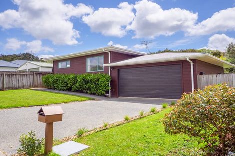 Photo of property in 21 Robinia Place, Snells Beach, 0920