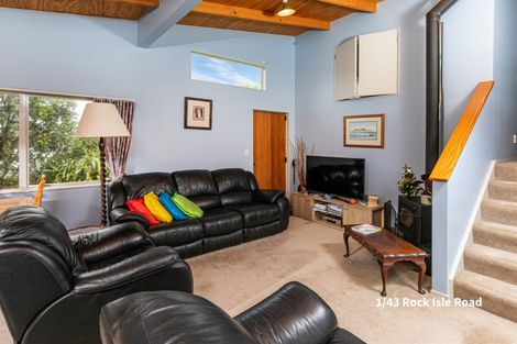 Photo of property in 43 Rock Isle Road, Torbay, Auckland, 0630
