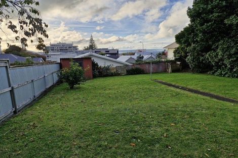 Photo of property in 24 Fulford Street, New Plymouth, 4310
