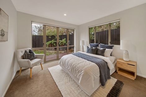 Photo of property in 2/69 Bowenvale Avenue, Cashmere, Christchurch, 8022