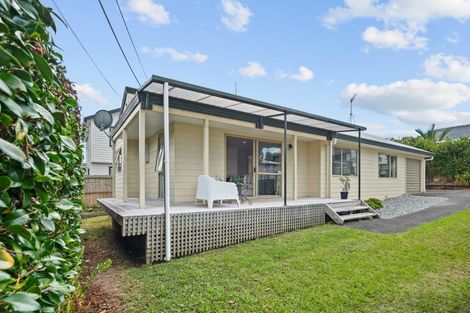 Photo of property in 1/14 Elliott Avenue, Bayview, Auckland, 0629