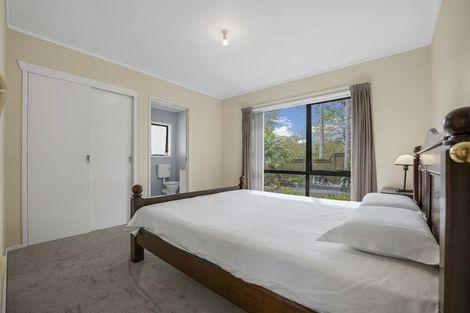 Photo of property in 5 Oakhaven Place, Ranui, Auckland, 0612