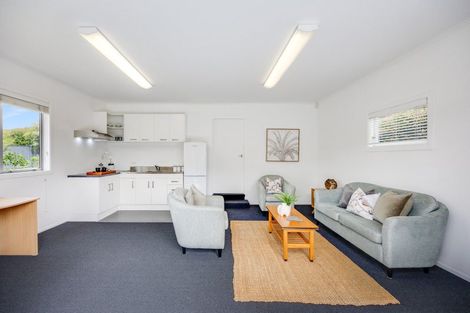 Photo of property in 65 Kiwi Esplanade, Mangere Bridge, Auckland, 2022