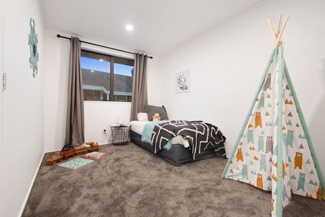 Photo of property in 4b Kentucky Crescent, Nawton, Hamilton, 3200