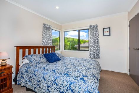 Photo of property in 45 Te Puia Drive, Aotea, Porirua, 5024