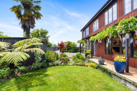 Photo of property in 16a Everest Avenue, Havelock North, 4130