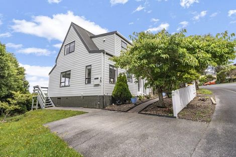 Photo of property in 66 Woodhouse Avenue, Karori, Wellington, 6012