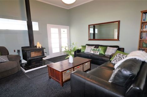 Photo of property in 16 King Street, Carterton, 5713