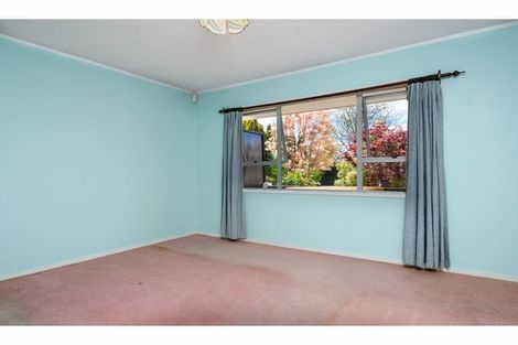 Photo of property in 2/10 Wickstead Place, Massey, Auckland, 0614