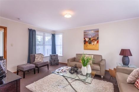 Photo of property in 27 Riverpark Crescent, Henderson, Auckland, 0610
