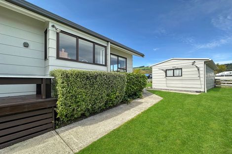 Photo of property in 10 Antonia Place, Kinloch, Taupo, 3377