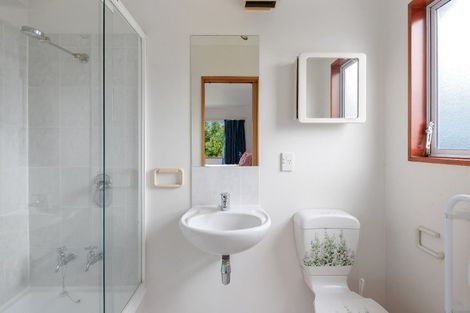 Photo of property in 33 Coniston Avenue, Ilam, Christchurch, 8041