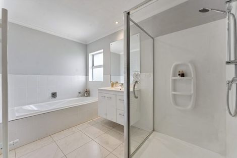 Photo of property in 19 Turua Rise, Karaka, Papakura, 2113