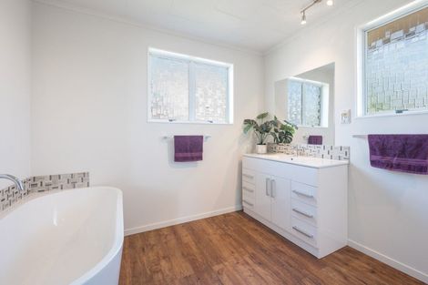 Photo of property in 12 Hollis Place, Brightwater, 7022