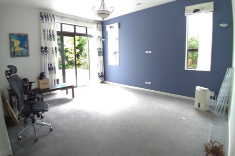 Photo of property in 17 Zara Court, Windsor Park, Auckland, 0632
