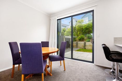 Photo of property in 21 Koreke Close, Kenepuru, Porirua, 5022