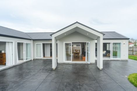 Photo of property in 2 Oldfield Lane, Marton, 4710