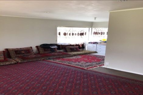 Photo of property in 4b Johnston Road, Mount Wellington, Auckland, 1060