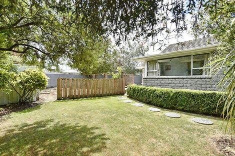 Photo of property in 6 Coates Place, Rangiora, 7400