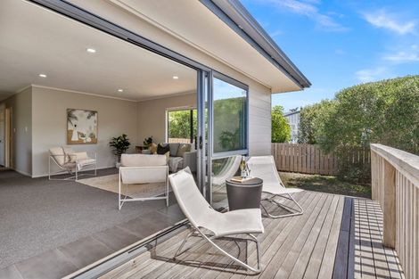 Photo of property in 19 Surfside Lane, Ruakaka, 0116