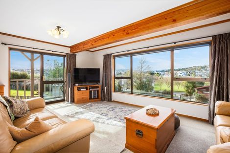 Photo of property in 34 Albatross Close, Whitby, Porirua, 5024