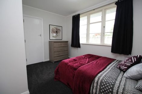 Photo of property in 44 Holland Crescent, Bulls, 4818