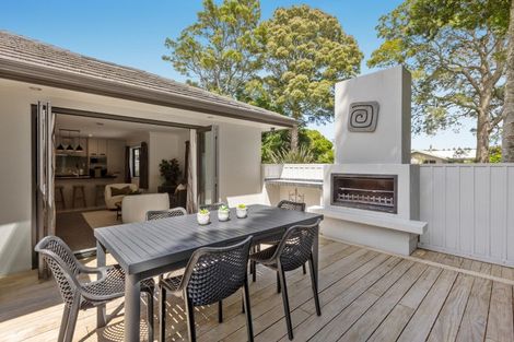 Photo of property in 7c Puka Place, Inglewood, 4330