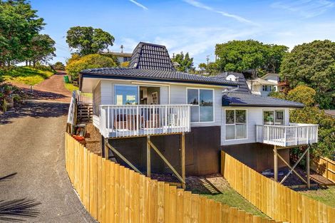 Photo of property in 147 Browns Bay Road, Browns Bay, Auckland, 0630