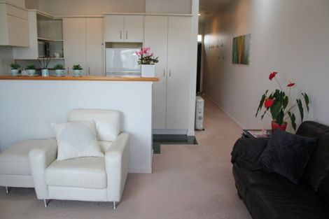 Photo of property in 2b/4 Fleet Street, Devonport, Auckland, 0624