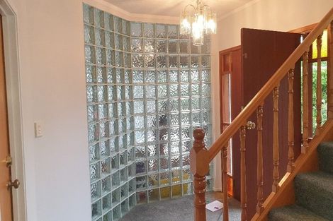 Photo of property in 2/30 Manly Esplanade, Browns Bay, Auckland, 0630