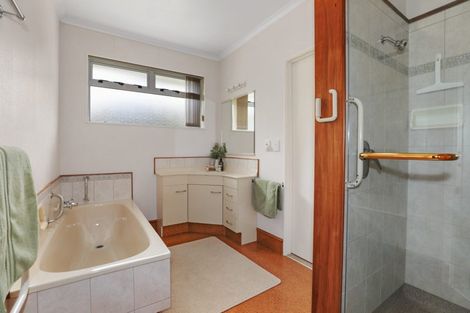 Photo of property in 87 Arrowsmith Avenue, Waipahihi, Taupo, 3330