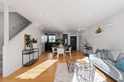 Photo of property in 22 Rua Kai Way, Brooklyn, Wellington, 6021