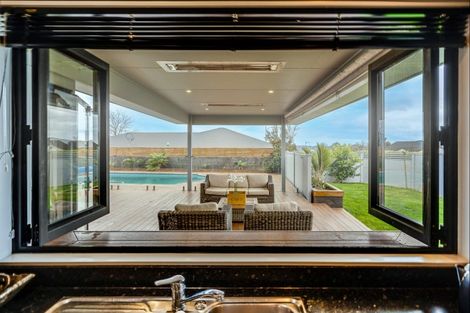 Photo of property in 2 The Croft, Havelock North, 4130