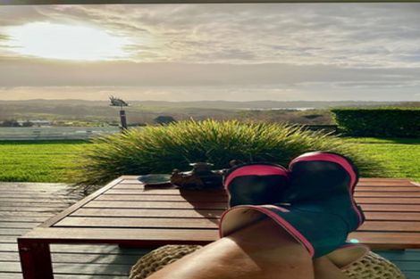 Photo of property in 956 Oneriri Road, Kaiwaka, 0573