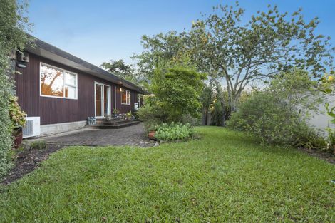 Photo of property in 278 Henderson Valley Road, Henderson Valley, Auckland, 0612