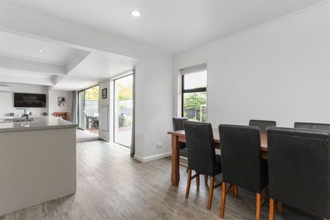 Photo of property in 8 Fitzroy Place, Bishopdale, Christchurch, 8053