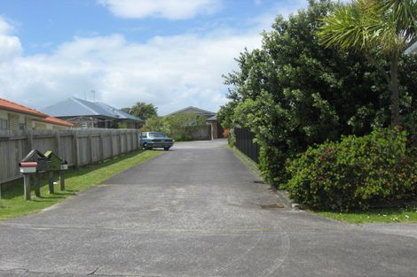 Photo of property in 1/16 Bellville Drive, Clendon Park, Auckland, 2103