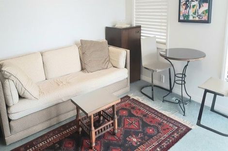 Photo of property in 22 King Edward Parade, Devonport, Auckland, 0624