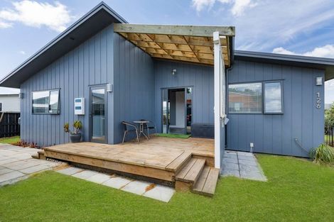 Photo of property in 126 The Fairway, Matarangi, Whitianga, 3592